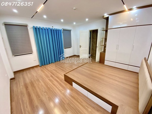 NHÀ BÁN HẺM 3 GÁC, 2 TẦNG MỚI ĐẸP VÀO Ở LIỀN, 3,5M X 13,7M ( 46.9M2) XÔ VIẾT NGHỆ TĨNH- BÌNH