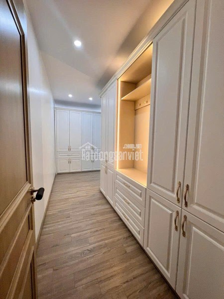 BÁN NHÀ NGỌC THUỴ LONG BIÊN 4 TẦNG MẶT TIỀN KINH DOANH