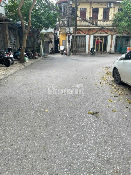 BÁN NHÀ NGỌC THUỴ LONG BIÊN 4 TẦNG MẶT TIỀN KINH DOANH