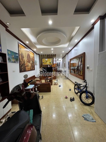 Bán nhanh nhà đẹp đường Lê Trọng Tấn, Hoàng Mai - Vị trí cực đẹp ngay sát Vành đai 2.5 - Ô tô đỗ