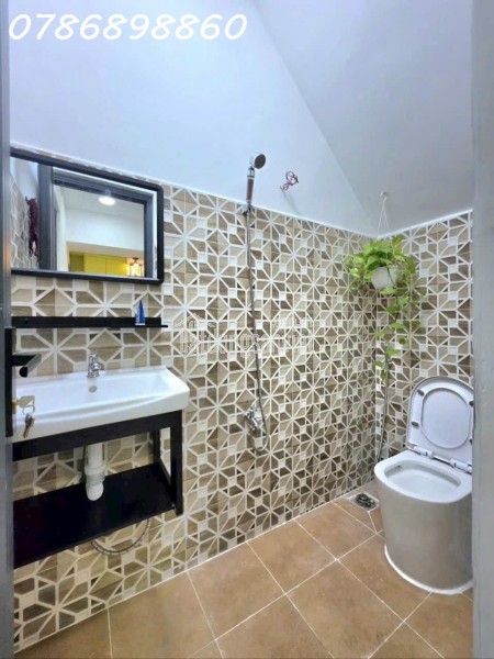 CẦN BÁN GẤP NHÀ HẺM 515 LÊ VĂN LƯƠNG – PHƯỜNG TÂN HƯNG, QUẬN 7