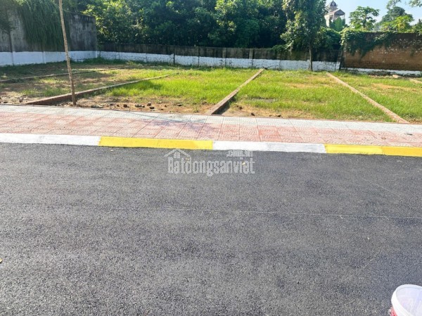 Đất Đối Diện Tái Định Cư Phú Cát, Hòa Lạc, Hà Nội, giá cực tốt, 103m2