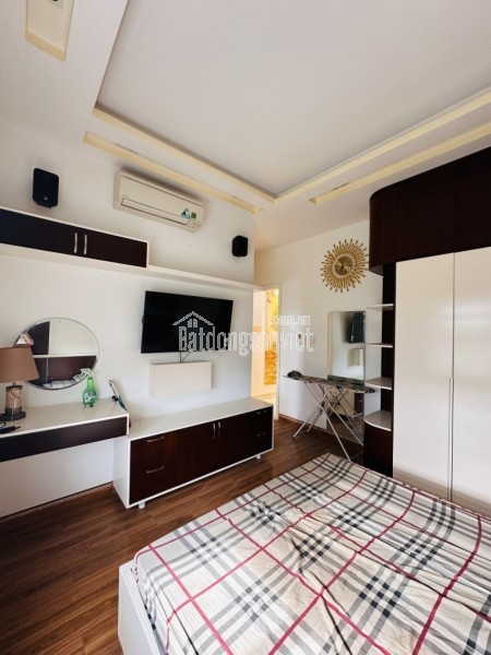 Bán nhà đường Đình Phong Phú, Tăng Nhơn Phú B, Q9, Thủ Đức, TP HCM. DT, 80m2, 3 tầng, SHR. Giá -
