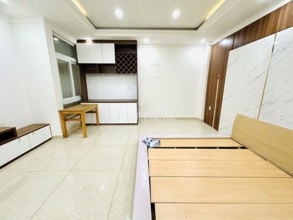 Bán nhà đường QL 13, Phường Hiệp Bình Chánh, Thủ Đức, TP HCM. DT 77m2, 4 tầng. Giá  8.1 tỷ