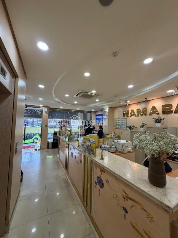 CẦN BÁN GẤP TÒA NHÀ VĂN PHÒNG MẶT TIỀN NGÔ GIA TỰ QUẬN 10