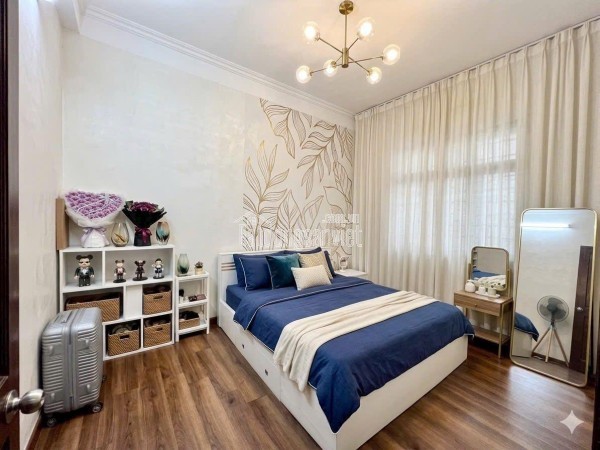 Bán  phố cổ ngoc lâm -Lô góc 2 mặt tiền, ô tô tránh đỗ -47/50m. Hơn 14 tỷ funll  nội thất