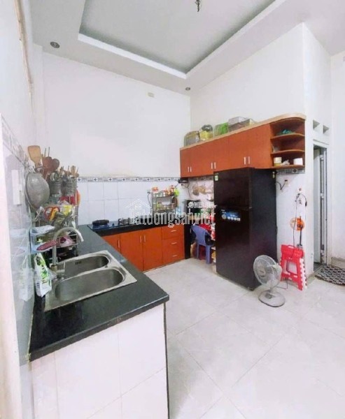 XE HƠI VÔ NHÀ - HẺM NHỰA XE TẢI TRÁNH, ĐẬU ĐỖ - 2 MẶT HẺM TRƯỚC SAU, CÓ CỬA SAU - KHU DÂN TRÍ -