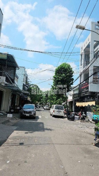 Bán nhà mặt phố phường Tân Sơn Nhất (p7)  - lô góc - đường rộng 10m có vỉa hè KD