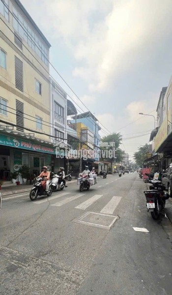 Bán nhà mặt phố phường Tân Sơn Nhất (p7)  - lô góc - đường rộng 10m có vỉa hè KD
