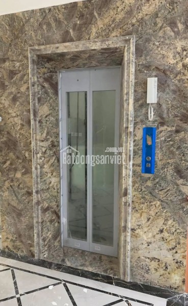 Cho thuê nhà, 98m2_ 4.5T; Hoàng Quốc Việt, Tô Hiệu, Nghĩa Tân -24 tr