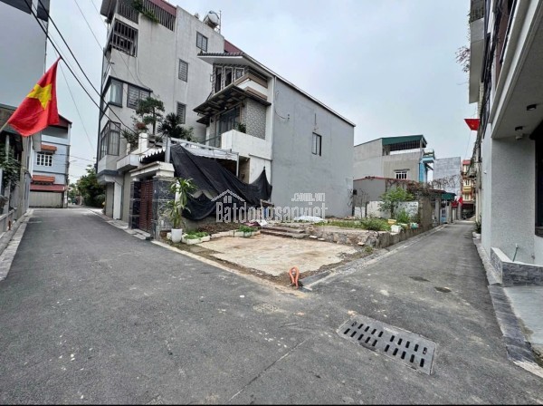 BÁN ĐẤT PHÚC LỢI, 31M ĐẤT SIÊU HIẾM, Ô TÔ ĐỖ CỬA, 10M RA ĐƯỜNG 4 LÀN Ô TÔ TRÁNH