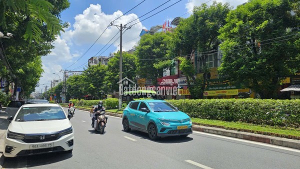 Bán nhà mặt phố Bàu Cát, Tân Bình 133m2 – Vị trí vàng kinh doanh, giá cực tốt 15 tỷ, sổ hồng chính