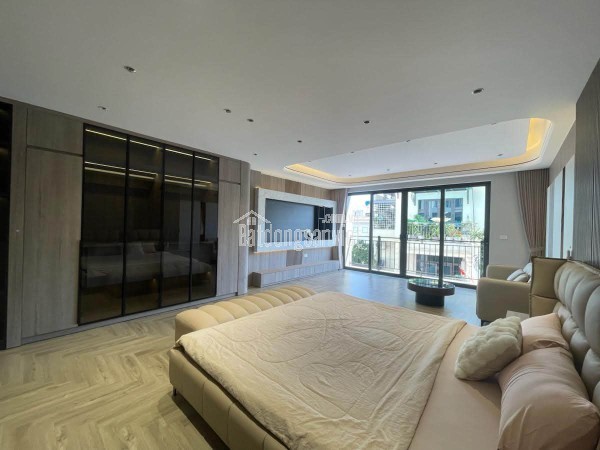💥💥💥BỒ ĐỀ – 83M² - MT 5.4M – 8 TẦNG THANG MÁY – DUPLEX – GARA 4 OTO – FULL NỘI THẤT💥💥💥