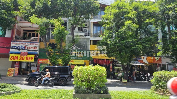 Chính chủ bán gấp nhà khu 307 Bàu Cát, Tân Bình, 133m2 giá chỉ 15 tỷ. Vị trí kinh doanh đắc địa,