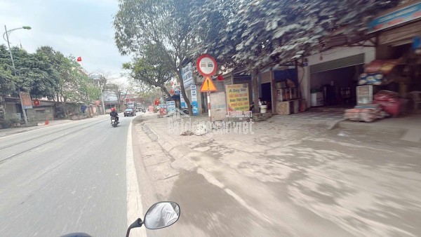 CÁC BÁC LƯU Ý ,GIÁ CHƯA ĐẾN 2 TỶ ,DIỆN TÍCH GÀN 350 M ,LÔ GÓC 2 MẶT TIỀN ,THẬT PHÙ HỢP CHO CÁC BÁC