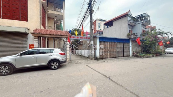 CÁC BÁC LƯU Ý ,GIÁ CHƯA ĐẾN 2 TỶ ,DIỆN TÍCH GÀN 350 M ,LÔ GÓC 2 MẶT TIỀN ,THẬT PHÙ HỢP CHO CÁC BÁC