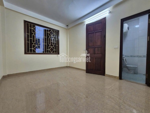 CHO THUÊ NGUYÊN CĂN PHỐ HUẾ, NHÀ ĐẸP, ĐỦ ĐỒ, 3 NGỦ, 12TR 0965549363