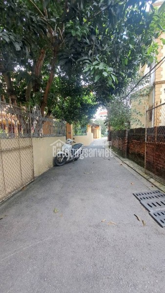 CHO THUÊ NGUYÊN CĂN PHỐ HUẾ, NHÀ ĐẸP, ĐỦ ĐỒ, 3 NGỦ, 12TR 0965549363