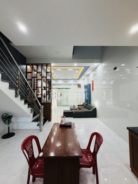 CHÍNH CHỦ CẦN BÁN 2 CĂN NHÀ ĐẸP TẠI TP ĐÀ NẴNG