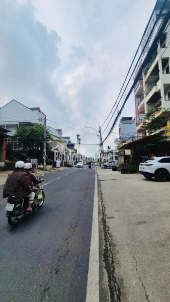 Chính Chủ cần bán nhanh nhà 6 tầng, mặt tiền đường lớn, kinh doanh khách sạn