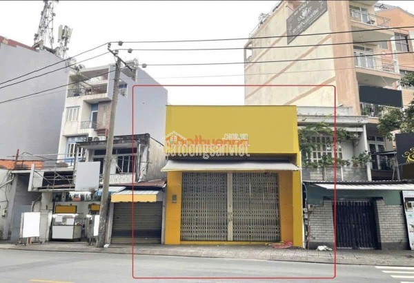 BÁN GẤP NHÀ MẶT TIỀN HÒA BÌNH, ĐỐI DIỆN CV NƯỚC ĐẦM SEN, QUẬN 11