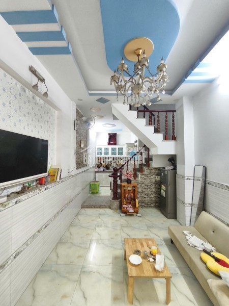 Bán nhà mặt phố tại Phường Tân Thới Hiệp, Quận 12, TP HCM giá 5,5 Triệu