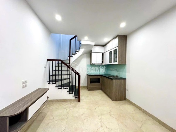NHỈNH 9 TỶ TRUNG TÂM ĐỐNG ĐA, NHÀ MỚI 6 TẦNG THANG MÁY, THIẾT KẾ HIỆN ĐẠI, THANG MÁY NHẬP, CHỦ