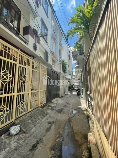 Cho thuê nhà nguyên căn 3 lầu hẻm 154 Nguyễn Biểu Q5