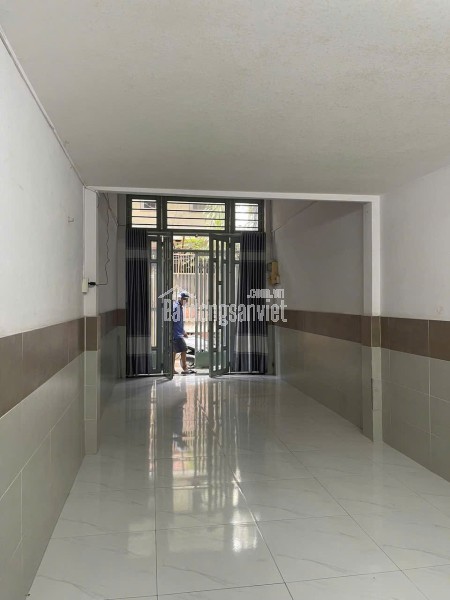 Cho thuê nhà nguyên căn 3 lầu hẻm 154 Nguyễn Biểu Q5