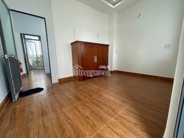 Nhượng lại phòng nhỏ phù hợp cho 1 người ở Tân Bình ,TPHCM