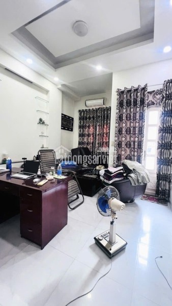 CHO THUÊ PHÒNG TRỌ QUẬN 10 – FULL NỘI THẤT CƠ BẢN