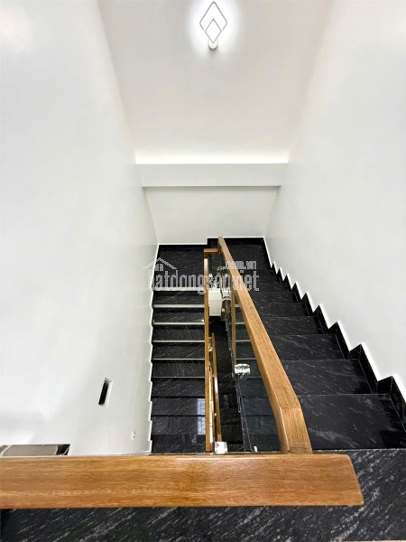 NHÀ ĐẸP THIÊN LÔI – 4 TẦNG CHỈ 4,2 TỶ
