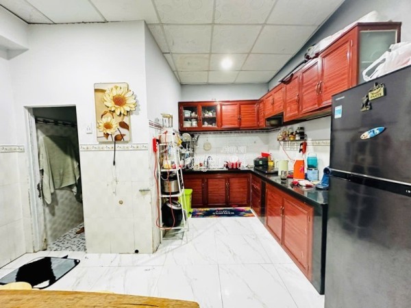 Bán nhà đường số 38, Hiệp Bình Chánh, Thủ Đức, TP HCM. DT 70m2, 3 tầng,  SHR. Giá - 8.2 tỷ.