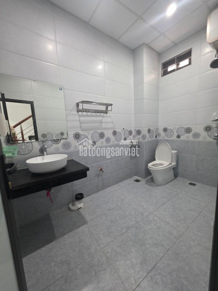 BÁN NHÀ 3 TẦNG NGÕ 2 CHỢ HÀNG CŨ - BỐT TRÒN
