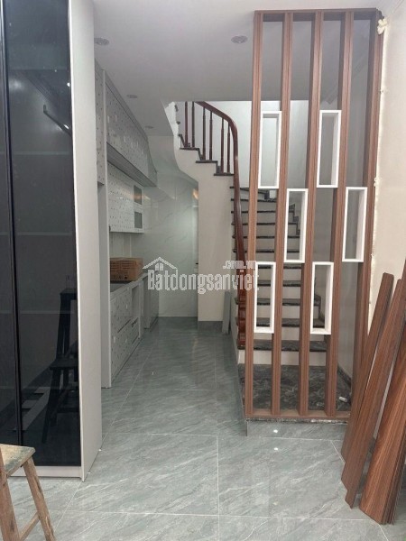 BÁN NHÀ 3 TẦNG NGÕ 2 CHỢ HÀNG CŨ - BỐT TRÒN