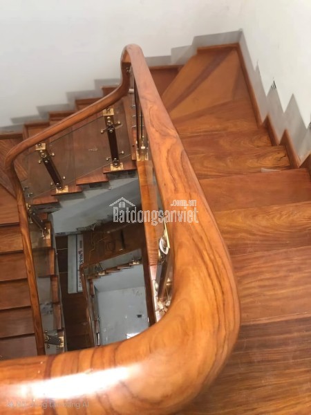 Cho thuê nhà, 111m2- 6T, Hoàng Cầu, La Thành, Đặng Tiến Đông -38 tr