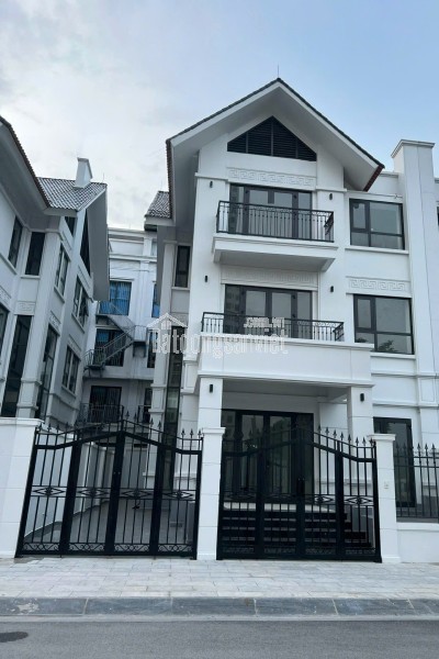 Cho thuê nhà, 111m2- 6T, Hoàng Cầu, La Thành, Đặng Tiến Đông -38 tr
