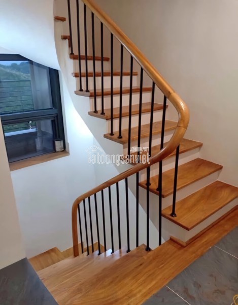 Cho thuê nhà, 111m2- 6T, Hoàng Cầu, La Thành, Đặng Tiến Đông -38 tr