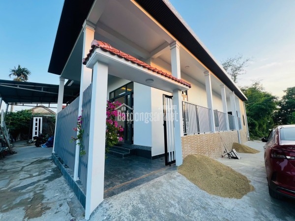 Nhà 2 mặt tiền - 3 tầng sau lưng trường tiểu học Phú Mậu giá chỉ 1 tỷ 690tr