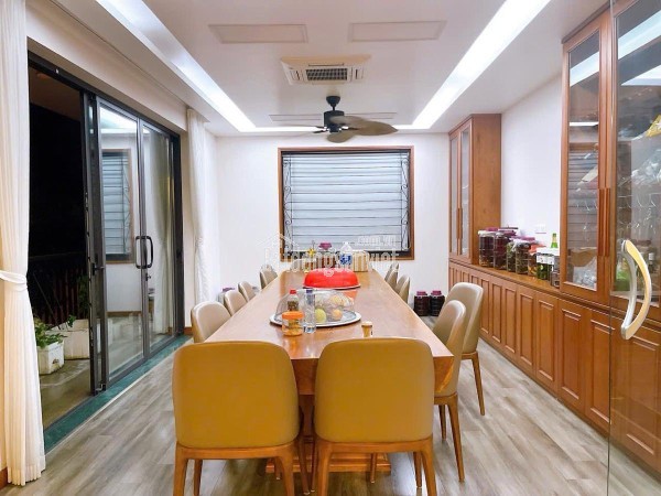 Biệt thự 5T thang máy Bắc Linh Đàm DT230m2, 68 tỷ Hoàng Mai