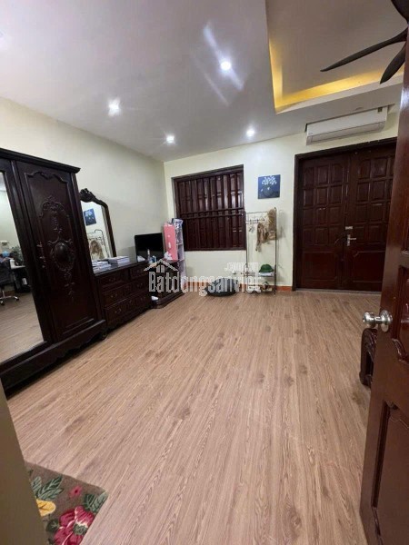 CHO THUÊ NGUYÊN CĂN MINH KHAI, Ô TÔ ĐỖ CỬA, 40M 4TẦNG, 3 NGỦ, 13TR 0965549363