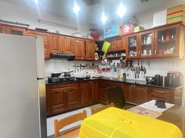 Bán nhà  đường Nguyễn Duy Trinh, Phường Long Trường, Q9, Thủ Đức. DT 64m2, 3 tầng, SH. Giá  5.65 tỷ