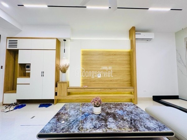 BÁN  CĂN CHÂN ĐẾ CHUNG CƯ EUROWINDOW - ĐÔNG ANH  – VỈA HÈ 8M – DÒNG TIỀN – GẦN VIN CỔ LOA –  CẦU