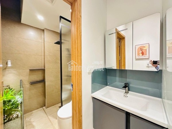 BÁN  CĂN CHÂN ĐẾ CHUNG CƯ EUROWINDOW - ĐÔNG ANH  – VỈA HÈ 8M – DÒNG TIỀN – GẦN VIN CỔ LOA –  CẦU