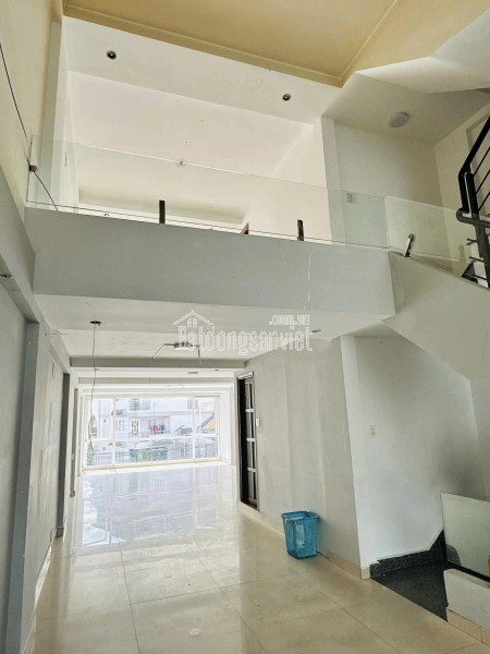 Cho thuê nhà mặt tiền đường Nguyễn Thị Nghĩa Đà Lạt giá 20 triệu