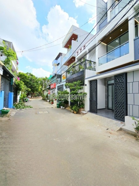 Bán nhà đường Hiệp Bình, Hiêhp Bình Chánh. Thủ Đức. DT 72m2, 3 tầng, SHR. Giá 8.2 tỷ,
