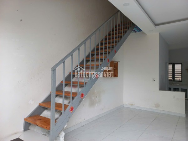 Bán nhà 1 lầu 2 căn đôi đường Huỳnh Bá Chánh, Xã Tân Kiên Bình Chánh