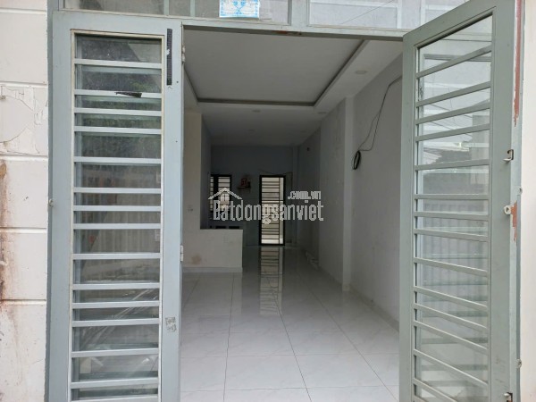 Bán nhà 1 lầu 2 căn đôi đường Huỳnh Bá Chánh, Xã Tân Kiên Bình Chánh