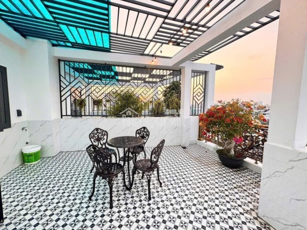 Bán Nhà Mới Xây 5 Tầng Giáp Tân Phú Hẻm ô tô 7 Chổ DT gần 60m2 Giá 7,6 Tỷ TL