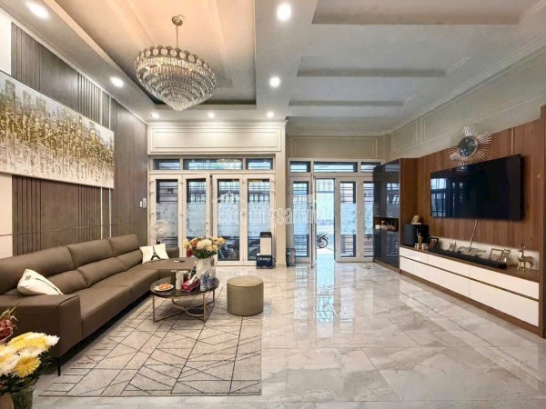 Bán Nhà Mới Xây 5 Tầng Giáp Tân Phú Hẻm ô tô 7 Chổ DT gần 60m2 Giá 7,6 Tỷ TL